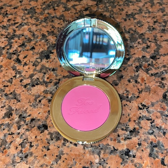 New Too Faced Cloud Crush Blush, Super Candy Clouds - Picture 3 of 7